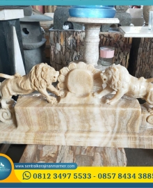 Papan Nama Meja