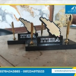 Tempat Pena Meja Kantor